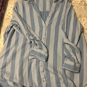 Maurices Blue Striped Women's Button Down Shirt